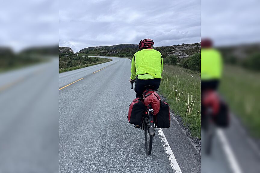 Vortrag "Fernweh auf zwei Rädern" Vortrag "Fernweh auf zwei Rädern"
